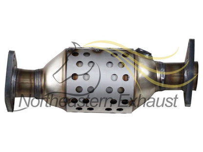 Passenger-side Catalytic Converter for 2012-2017 Nissan NV1500/2500/3500 and 2009-2012 Suzuki Equator 4.0L