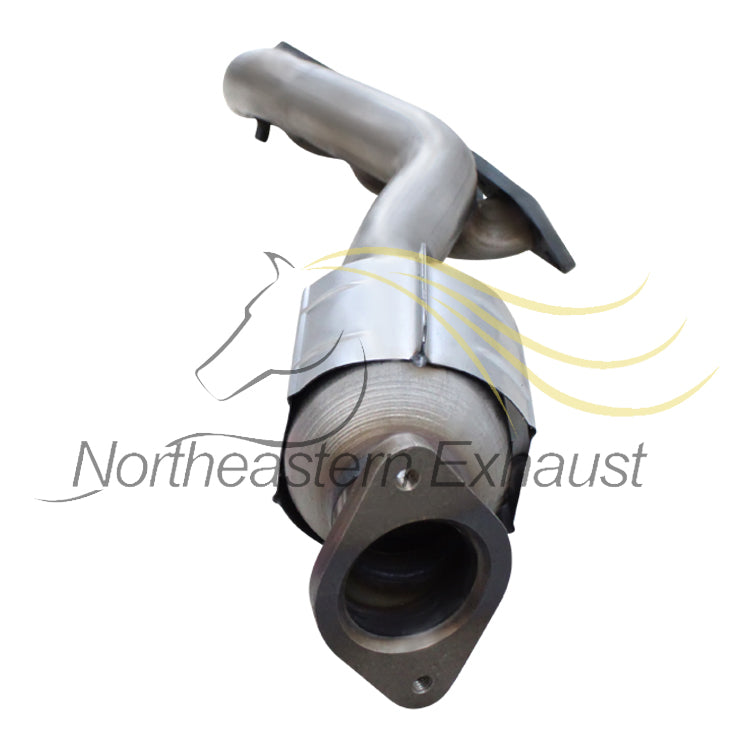 Manifold with Catalytic Converter for 2004-2015 Nissan Titan, Pathfinder and Pathfinder Armada 5.6L